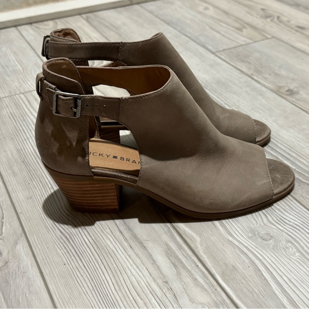 Lucky Brand Sandals/booties